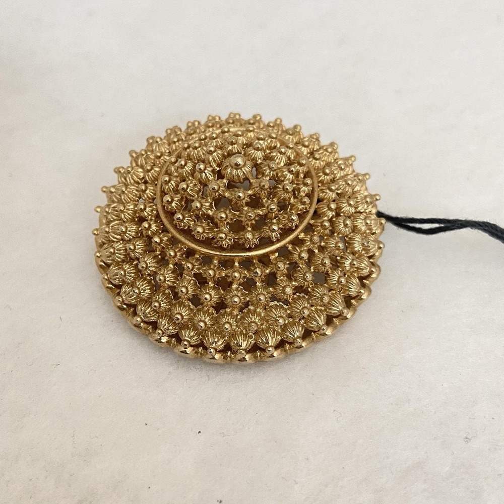 VTG Coro Pegasus Dome Brooch Pin Gold Tone Textured Motif Tiered Weighty MCM